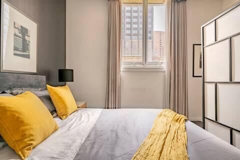 Roma Studio Apartment In Collins Street ملبورن المظهر الخارجي الصورة